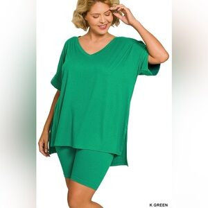 New!Plus Size 3X Zenana Outfitters brushed microfiber v-neck top & biker set